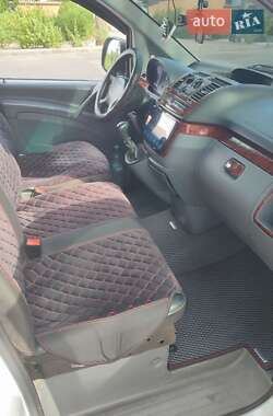 Минивэн Mercedes-Benz Vito 2004 в 