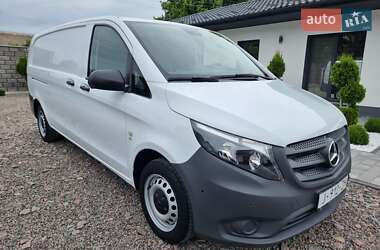 Вантажний фургон Mercedes-Benz Vito 2020 в Радивиліві