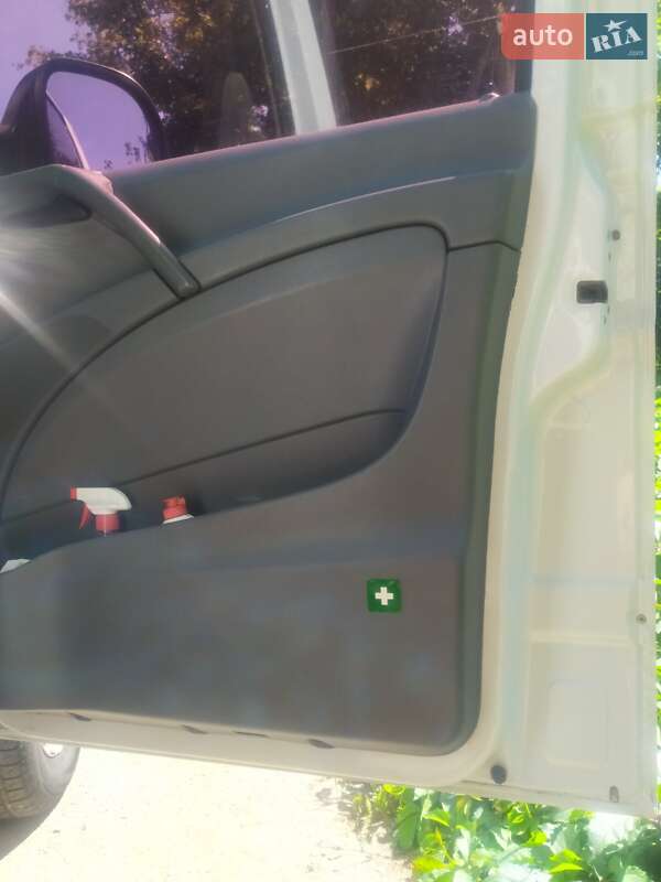 Мікроавтобус Mercedes-Benz Vito 2008 в Кам'янському