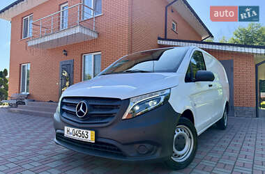Вантажний фургон Mercedes-Benz Vito 2020 в Житомирі