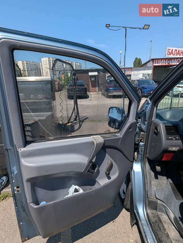 Минивэн Mercedes-Benz Vito 2004 в Софиевской Борщаговке