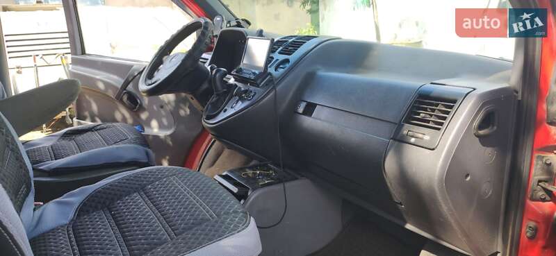 Минивэн Mercedes-Benz Vito 2000 в Одессе