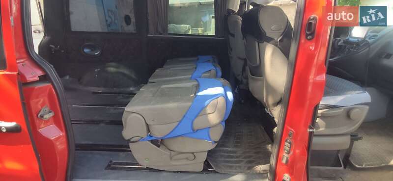 Минивэн Mercedes-Benz Vito 2000 в Одессе