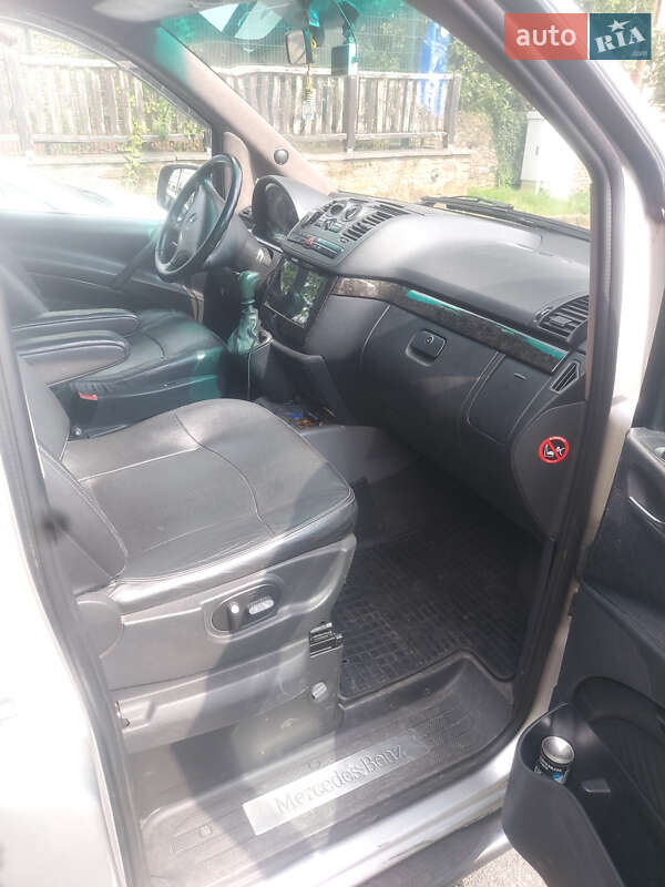 Мінівен Mercedes-Benz Vito 2009 в Києві