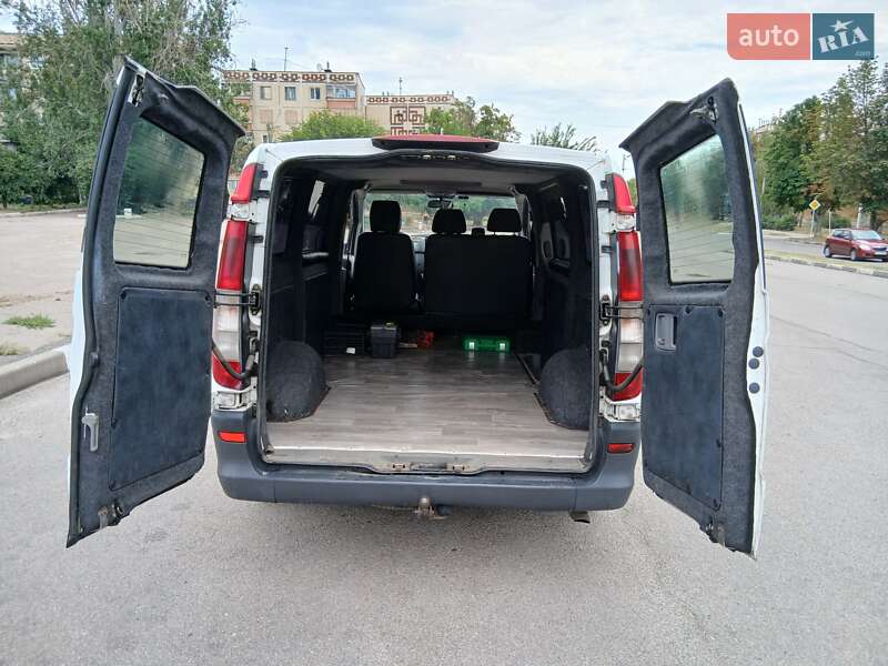 Минивэн Mercedes-Benz Vito 2004 в Никополе