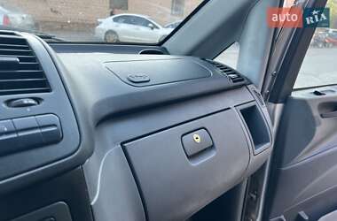 Мінівен Mercedes-Benz Vito 2005 в 