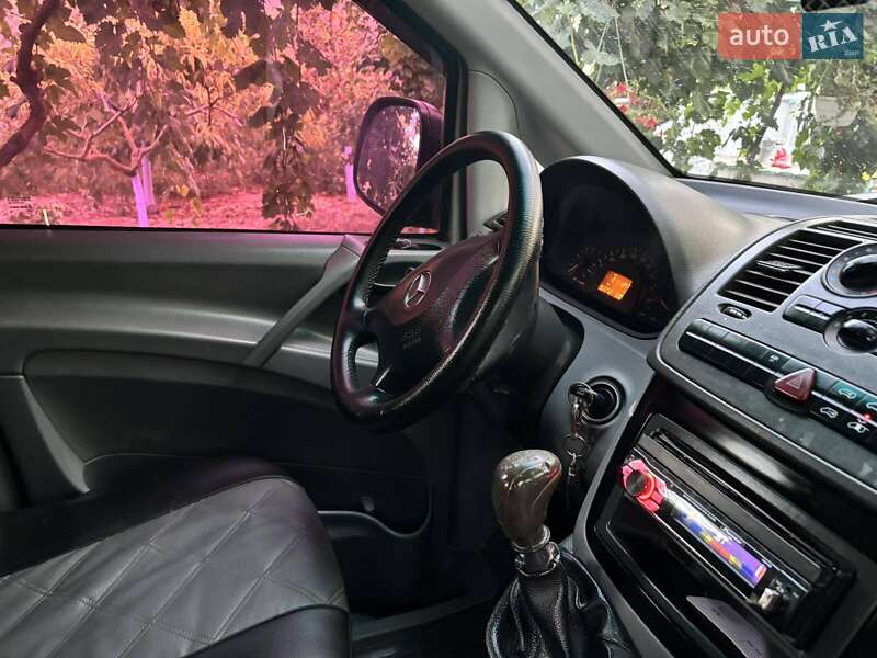 Минивэн Mercedes-Benz Vito 2004 в Татарбунарах