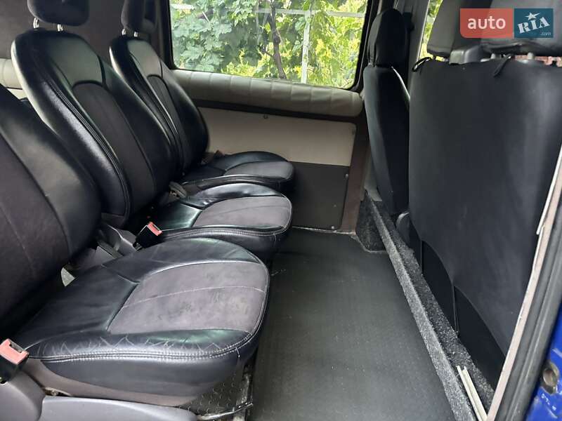 Минивэн Mercedes-Benz Vito 2004 в Татарбунарах