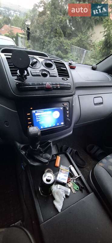 Минивэн Mercedes-Benz Vito 2004 в Вышкове