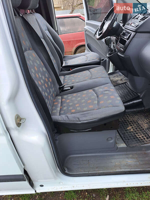 Минивэн Mercedes-Benz Vito 2006 в Староказачьем фото 5 Минивэн Mercedes-Benz Vito 2006 в Староказачьем