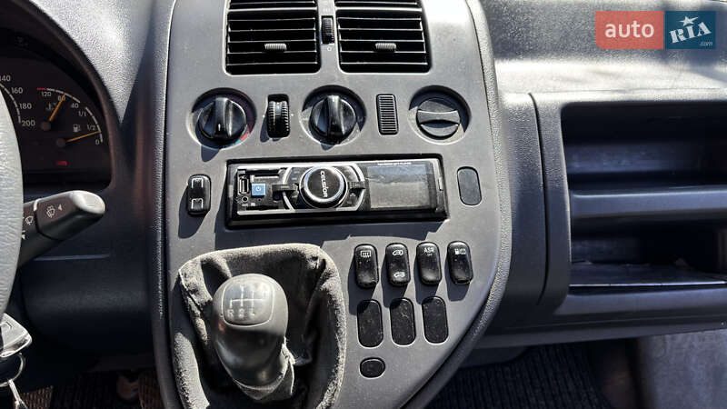 Минивэн Mercedes-Benz Vito 2003 в Житомире