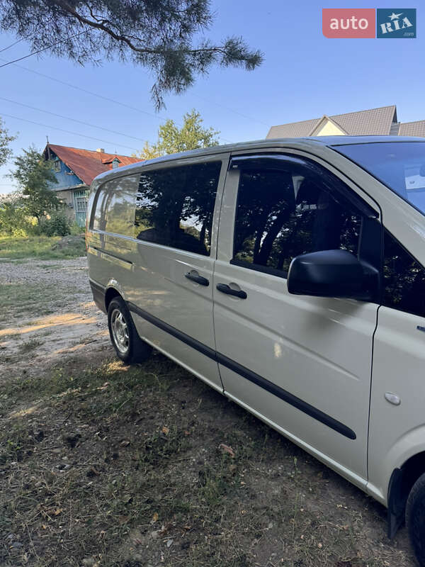 Грузовой фургон Mercedes-Benz Vito 2011 в Черновцах