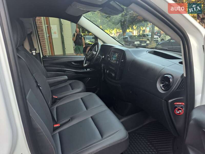 Минивэн Mercedes-Benz Vito 2020 в Черновцах