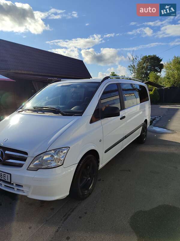Минивэн Mercedes-Benz Vito 2011 в Коропе