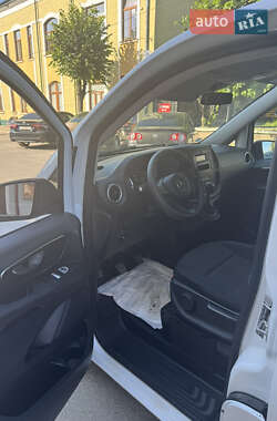 Минивэн Mercedes-Benz Vito 2016 в 