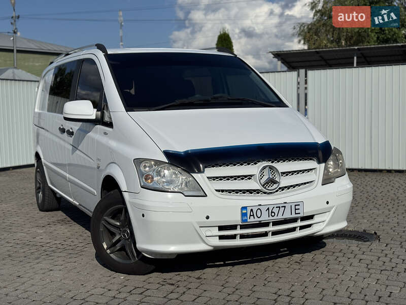 Вантажний фургон Mercedes-Benz Vito 2012 в Мукачевому