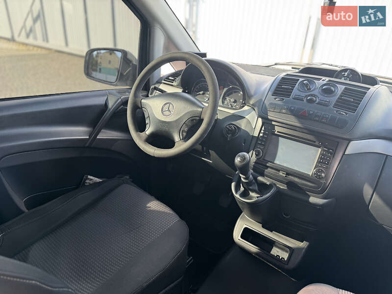 Вантажний фургон Mercedes-Benz Vito 2012 в Мукачевому