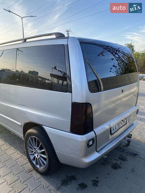 Минивэн Mercedes-Benz Vito 2003 в Буче