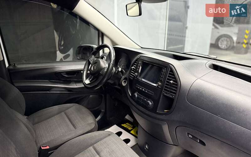 Минивэн Mercedes-Benz Vito 2017 в Черновцах