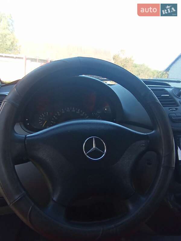 Микроавтобус Mercedes-Benz Vito 2006 в Львове