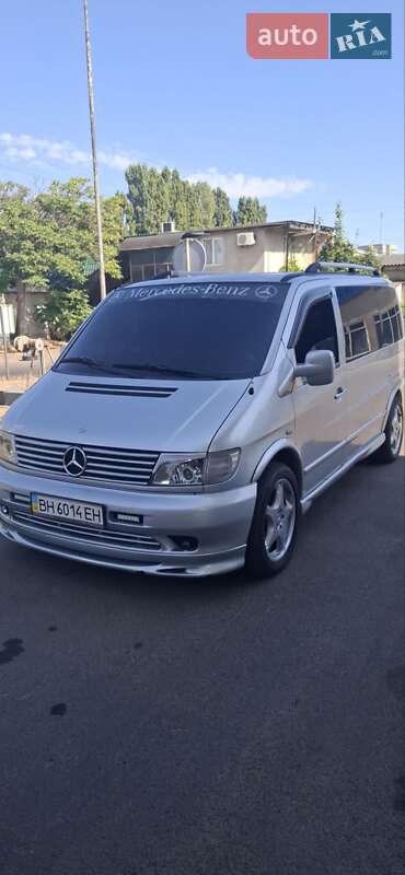 Грузопассажирский фургон Mercedes-Benz Vito 2003 в 