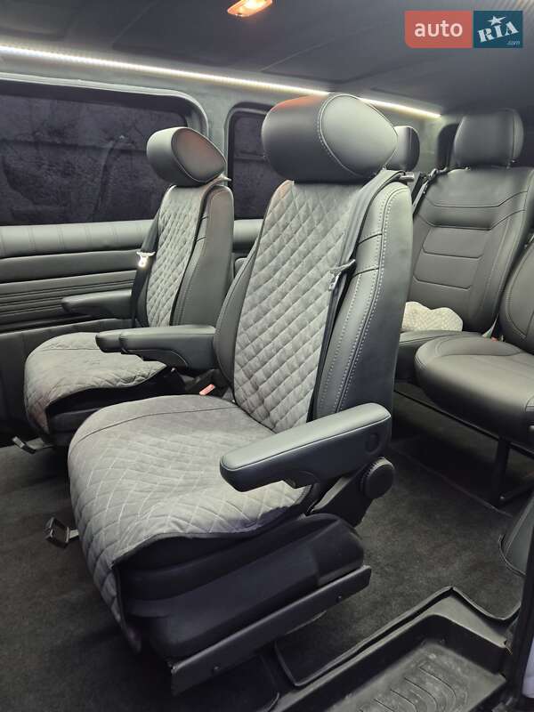 Минивэн Mercedes-Benz Vito 2015 в Киеве