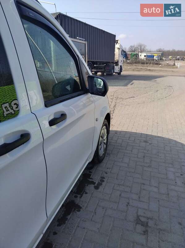Мінівен Mercedes-Benz Vito 2016 в Кропивницькому