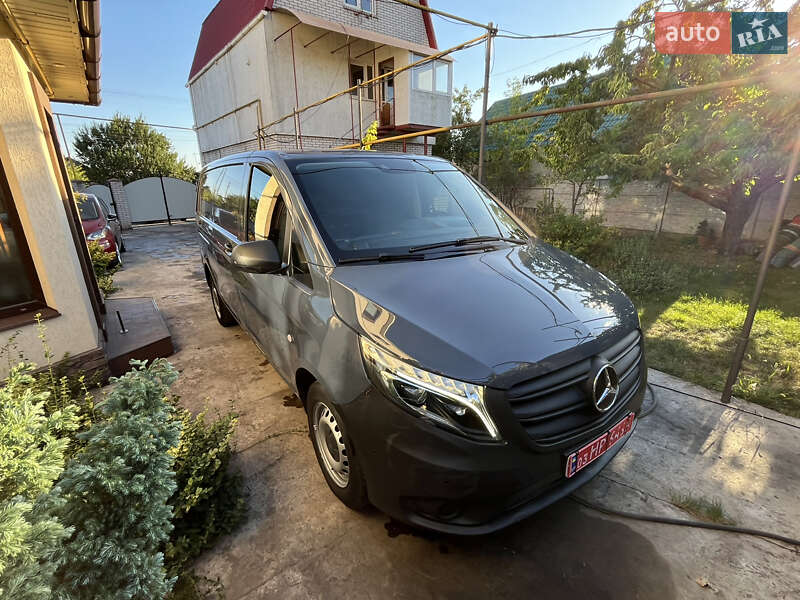 Вантажний фургон Mercedes-Benz Vito 2021 в Львові