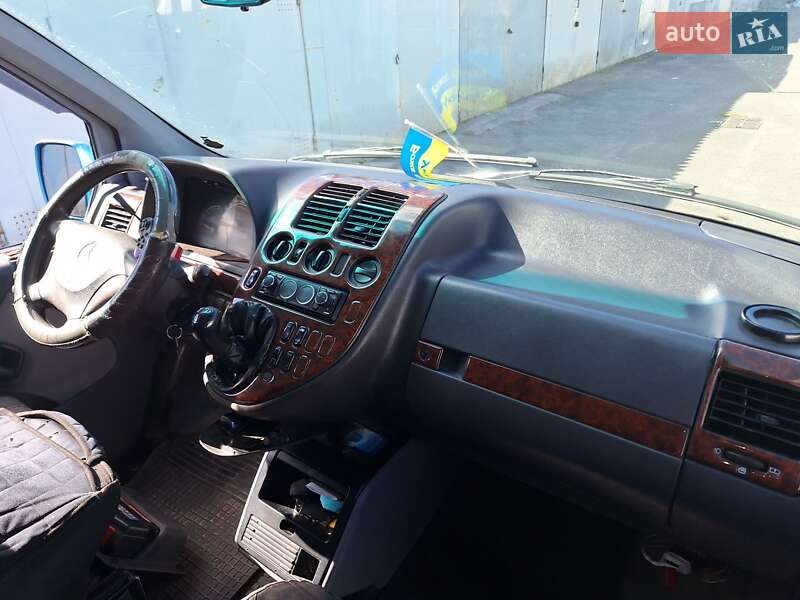 Минивэн Mercedes-Benz Vito 2002 в Киеве