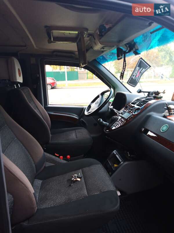 Mercedes-Benz Vito 2001