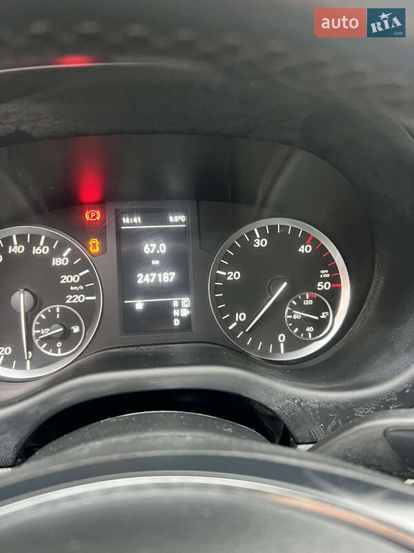 Грузовой фургон Mercedes-Benz Vito 2015 в Черновцах