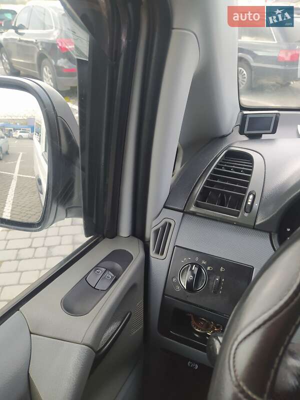 Минивэн Mercedes-Benz Vito 2004 в Черновцах фото 16 Минивэн Mercedes-Benz Vito 2004 в Черновцах