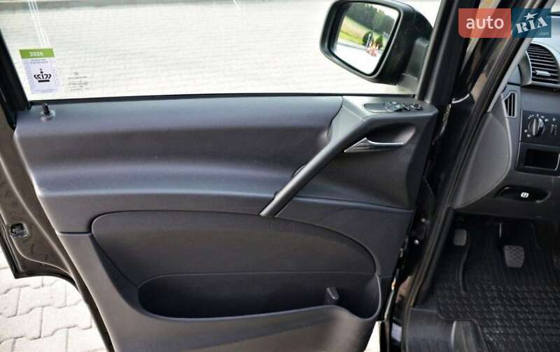 Минивэн Mercedes-Benz Vito 2000 в Киеве