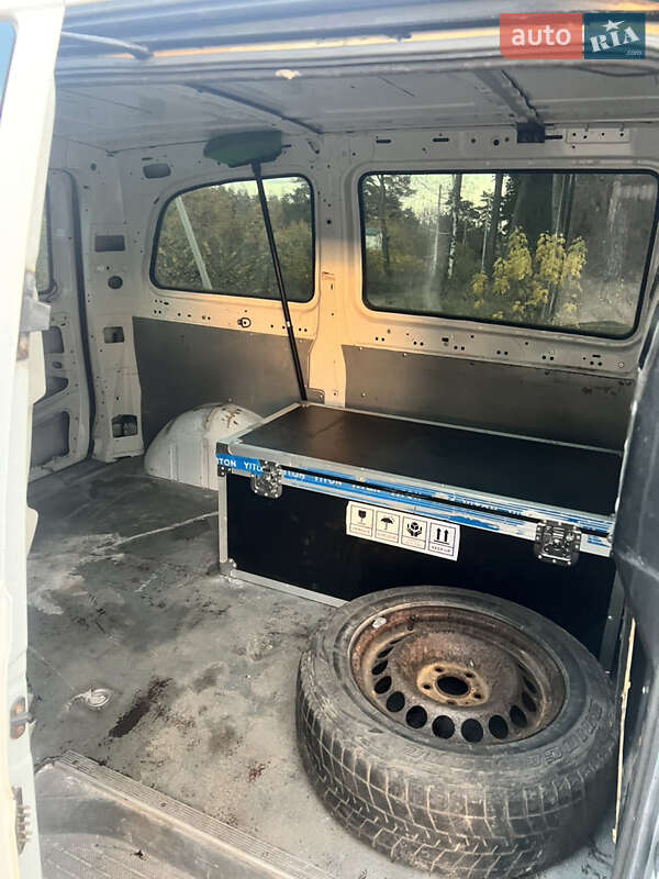 Минивэн Mercedes-Benz Vito 2003 в Мерефа фото 3 Минивэн Mercedes-Benz Vito 2003 в Мерефа