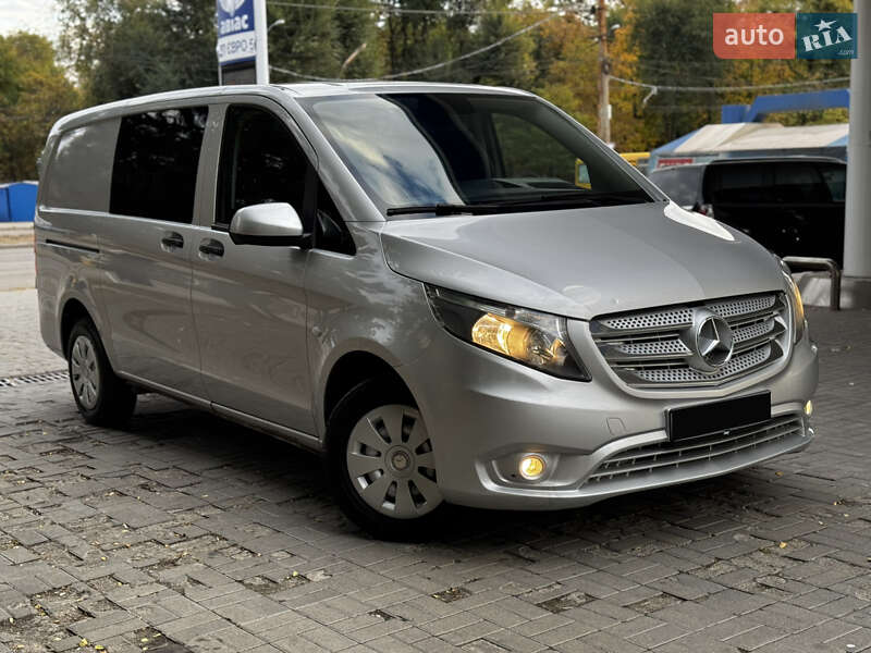 Вантажний фургон Mercedes-Benz Vito 2015 в Дніпрі