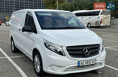 Вантажний фургон Mercedes-Benz Vito 2018 в 