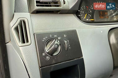 Минивэн Mercedes-Benz Vito 2005 в 