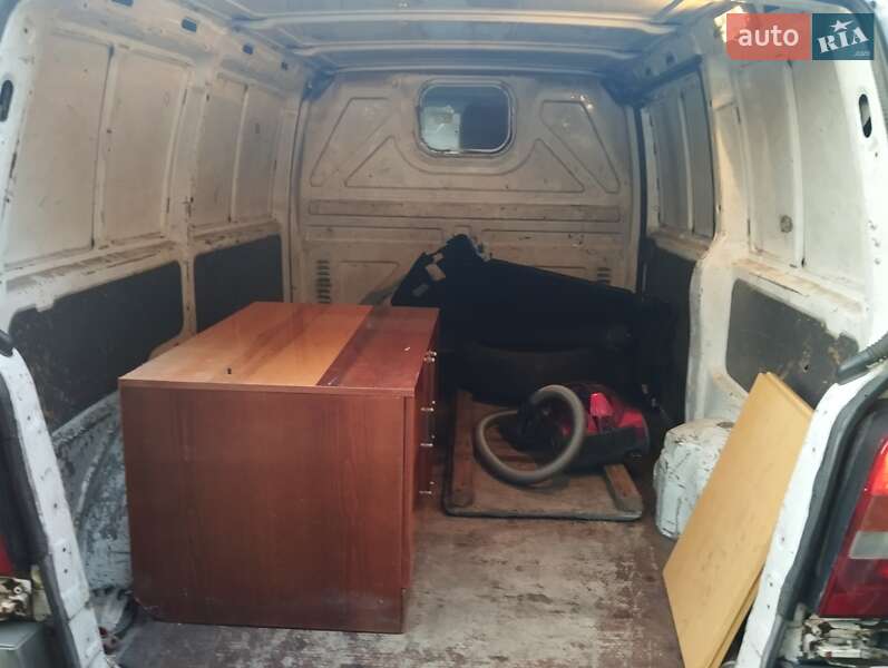 Вантажний фургон Mercedes-Benz Vito 2002 в Кременчуці