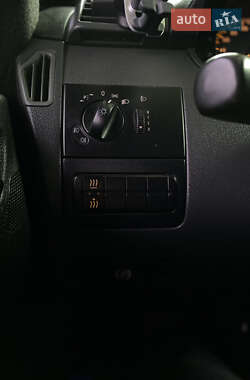 Мінівен Mercedes-Benz Vito 2011 в  фото 16 Мінівен Mercedes-Benz Vito 2011 в