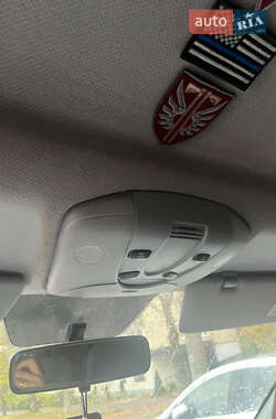 Минивэн Mercedes-Benz Vito 2005 в  фото 26 Минивэн Mercedes-Benz Vito 2005 в