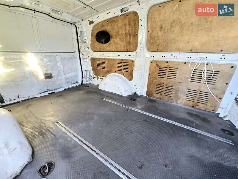 Вантажний фургон Mercedes-Benz Vito 2006 в Первомайську