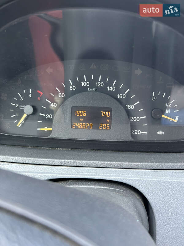 Минивэн Mercedes-Benz Vito 2004 в Ивано-Франковске