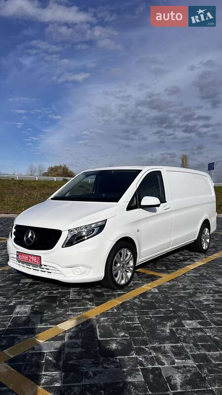 Микроавтобус грузовой (до 3,5т) Mercedes-Benz Vito 2021 в Звягеле