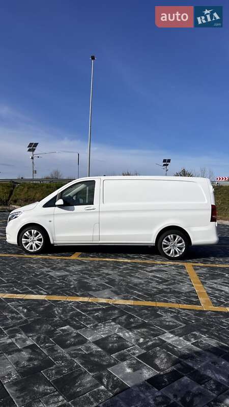 Микроавтобус грузовой (до 3,5т) Mercedes-Benz Vito 2021 в Звягеле