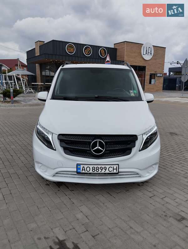 Минивэн Mercedes-Benz Vito 2016 в Рованцах