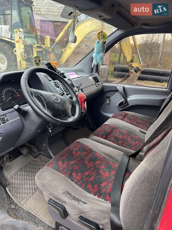 Минивэн Mercedes-Benz Vito 2003 в Ровно фото 6 Минивэн Mercedes-Benz Vito 2003 в Ровно