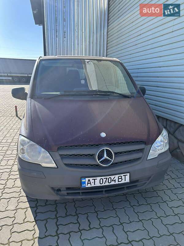 Вантажний фургон Mercedes-Benz Vito 2012 в Калуші