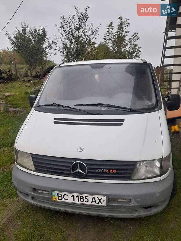 Грузовой фургон Mercedes-Benz Vito 2003 в Львове