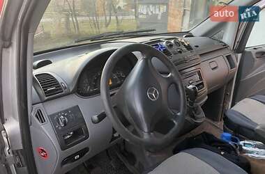 Вантажний фургон Mercedes-Benz Vito 2005 в Стрию
