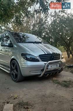 Вантажний фургон Mercedes-Benz Vito 2004 в Запоріжжі